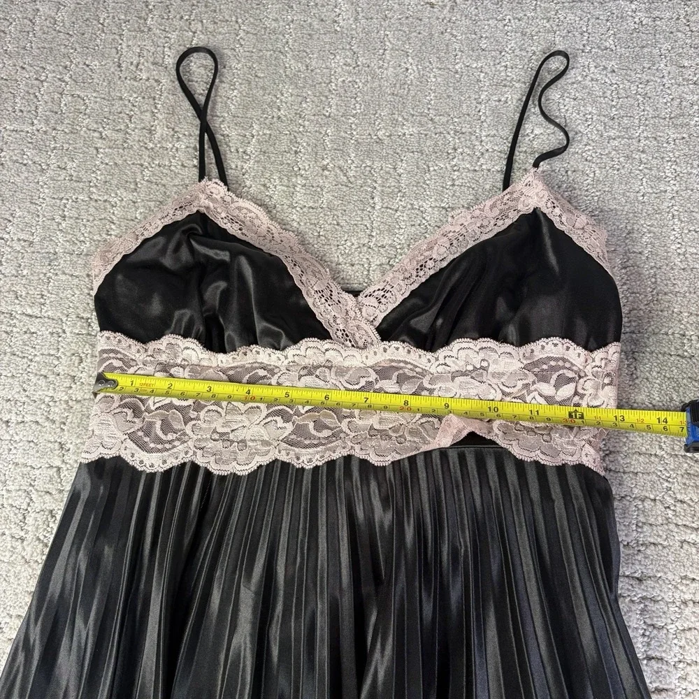 Vintage XOXO Y2K Lace Babydoll Top Black Pleated USA Mini Dress M Fairy Chic - Picture 3 of 7